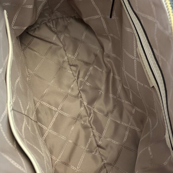 Michael Kors Astor Large Bag Retail $558 - Picture 11 of 11